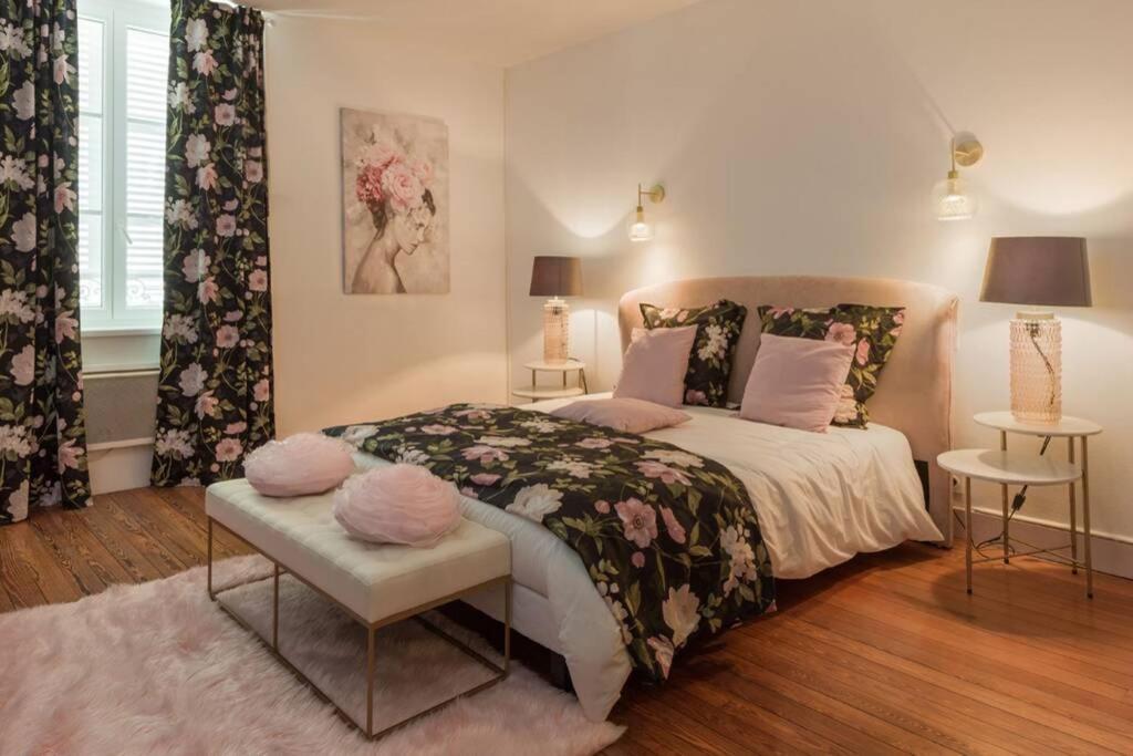Chez La Tante Louise - Appartement Prive De Charme Passenans Exteriör bild